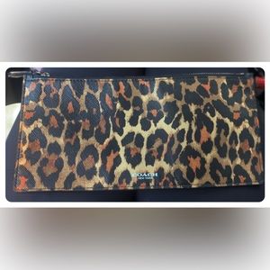 AUTHENTIC VINTAGE COACH OCELOT LEOPARD RARE FLAT CLUTCH BAG ! PERFECT CONDITION
